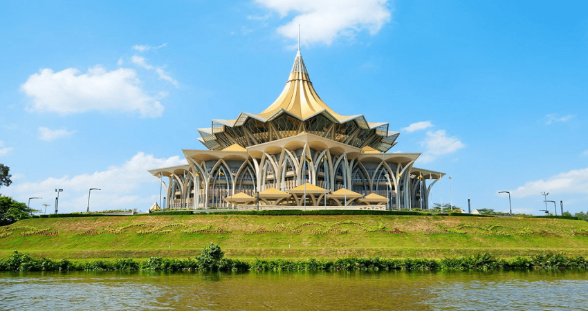 12 Tempat Wisata Terbaik di Kuching Malaysia