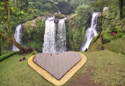 Curug Jenggala, Air Terjun Bertingkat dengan Jalur Trekking Seru di Banyumas