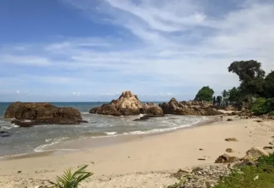 Wisata Pantai Terbaik di Lampung yang Menawarkan Pesona Alam Eksotis