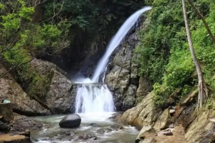 Curug di Bogor: Curug Aren Ekowisata Hijau yang Dekat dengan Alam