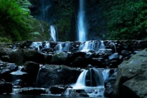 Curug Cilember Bogor: Wisata Alam Hits dengan 7 Air Terjun dan Camping Seru