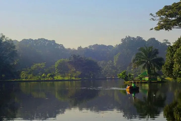 Situ Gede - Oase Tenang di Tengah Kota