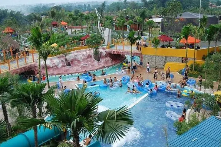 The Jungle Waterpark - Wahana Air Seru untuk Semua Usia