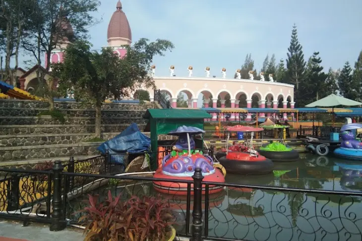 Little Venice Kota Bunga: Wahana Hiburan Lainnya untuk Anak dan Keluarga